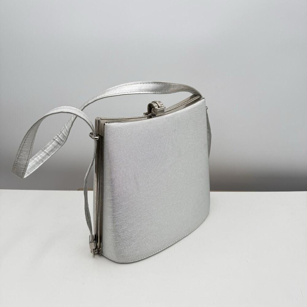 Vintage Metallic Silver Hard Shell Shoulder/Crossbody Bag Adjustable Strap EUC